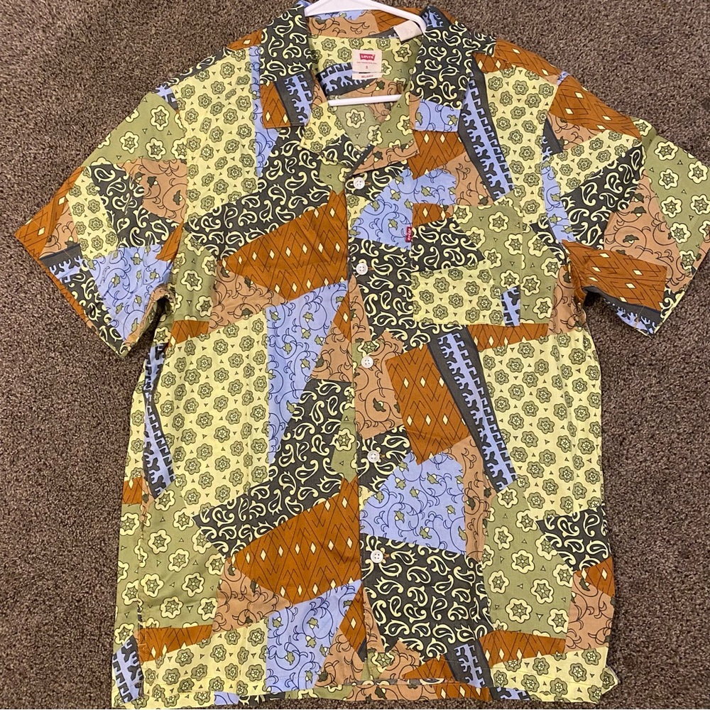 Levi’s shirt